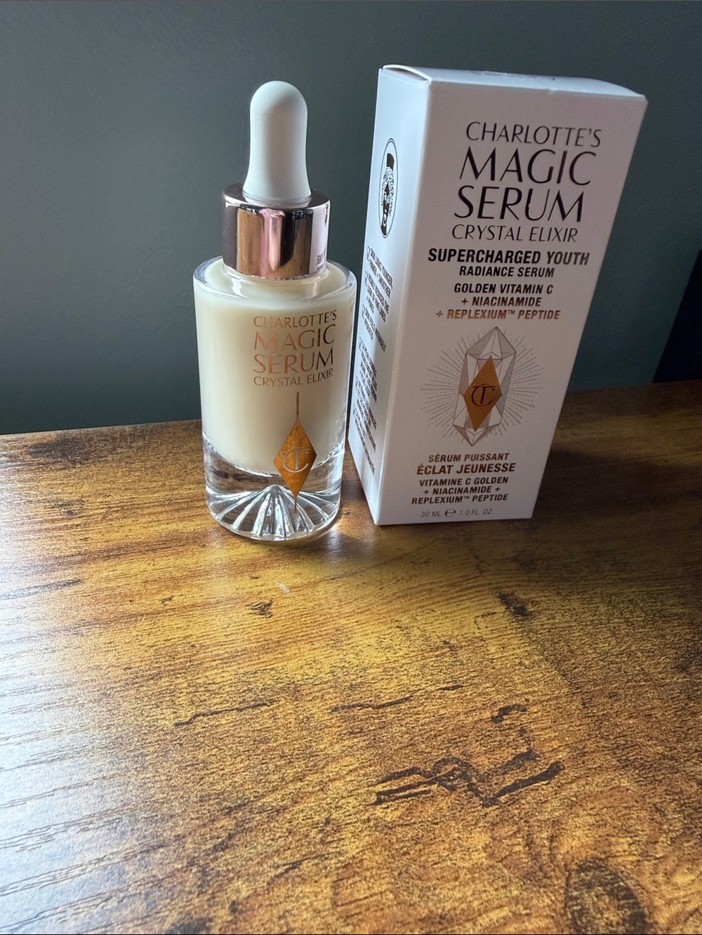 Charlotte Tilbury Magic Serum Crystal Elixir - Picture 2 of 2